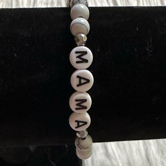 ❤️ 3/$15 Bundle Sale — Firm. Bundle 3 ❤️ Items $7–$9 only & Save! No limit. - Picture 4 of 8